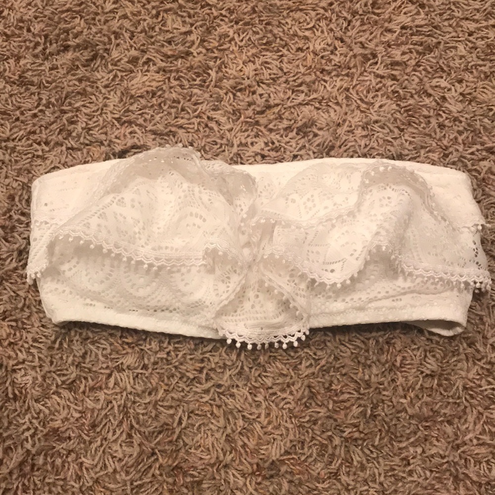 Victoria’s Secret XS bandeau bikini top